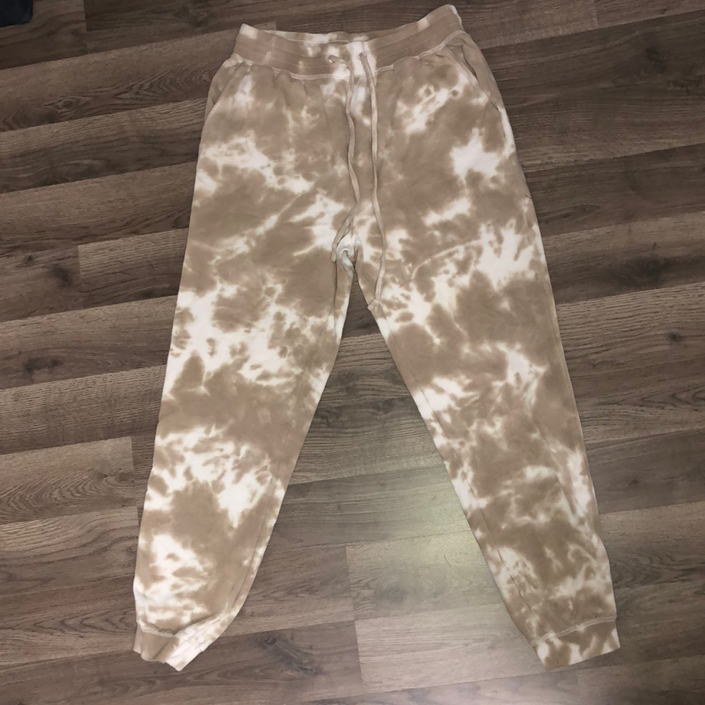 Lightly worn. Trendy tie dye sweats. S. SHEIN.